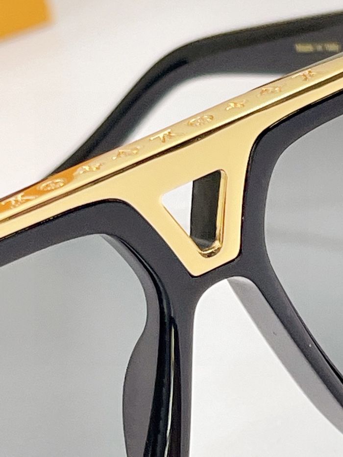 Louis Vuitton Sunglasses Top Quality LVS00611